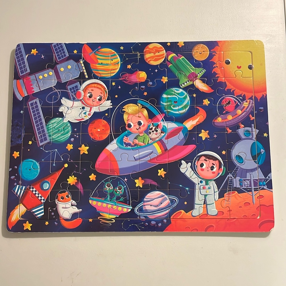 NOT ELIGIBLE FOR BUNDLE DEAL   48-Piece Outer Space Puzzle